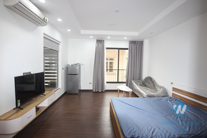 A new and modern studio for rent in Xuan Dieu, Tay Ho, Ha Noi